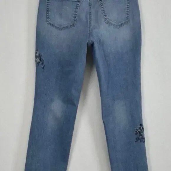 NYDJ Boyfriend Jeans Women Size 12 Blue Denim with Flower Embroidered 5 Pocket - Picture 13 of 13